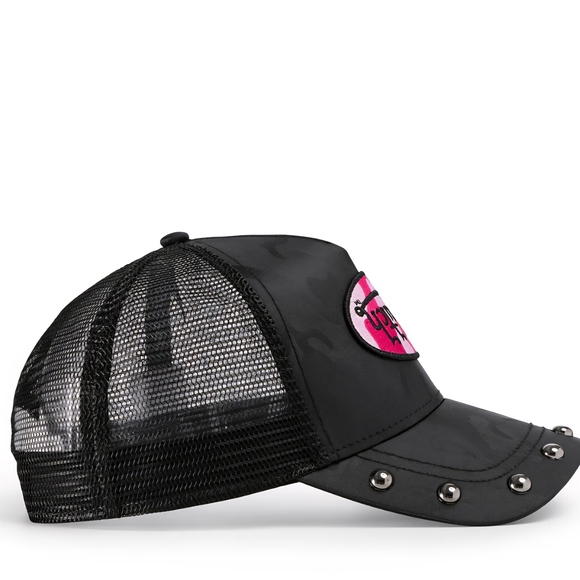 VON DUTCH BLACK & PINK STUDDED TRUCKER HAT - Picture 3 of 4